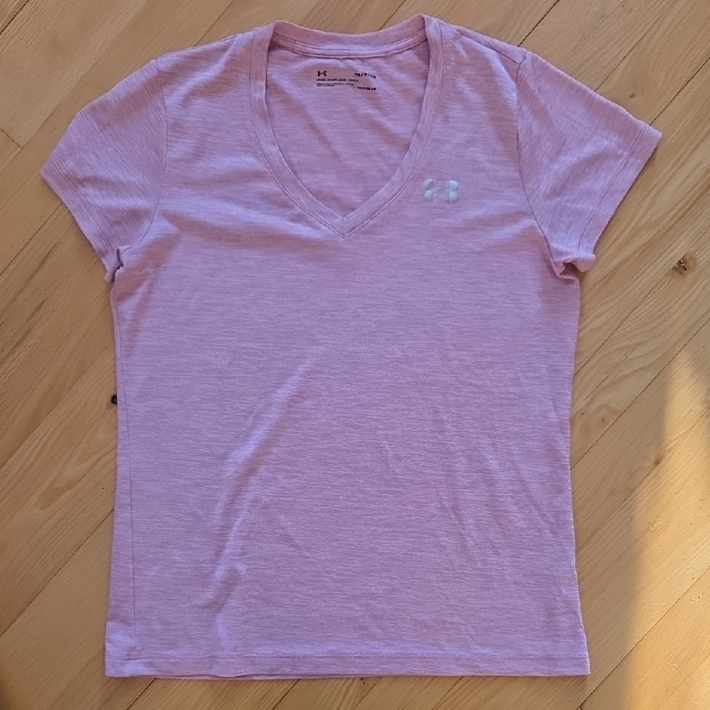 Under Armour Women's Light Pink V-Neck Tee